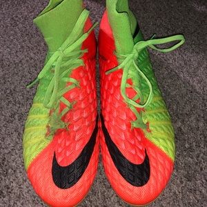 Nike hyper venom phantom 3 size 9